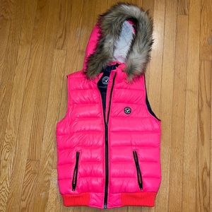 American Eagle puffer vest.